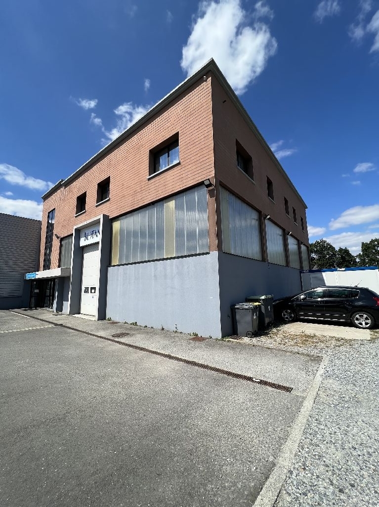 Bureaux à louer sur VERN-SUR-SEICHE