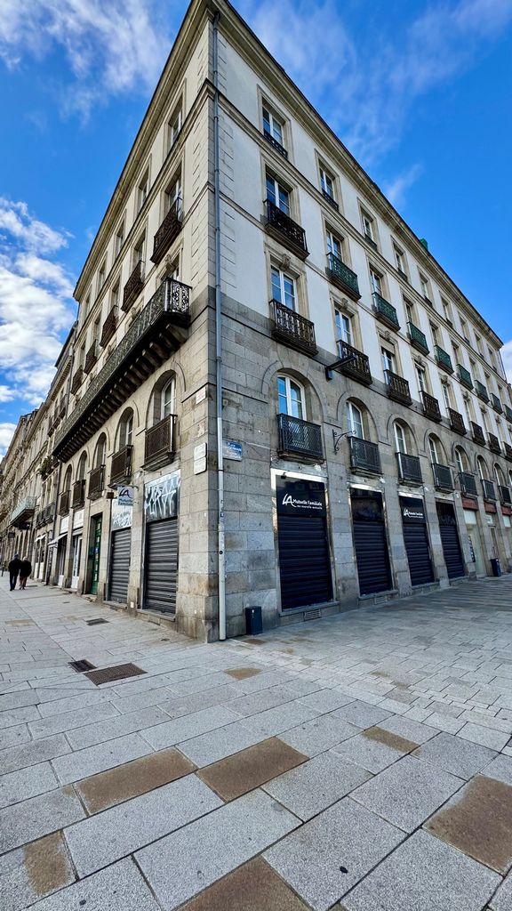 Location COMMERCE RENNES Surface 75 m² Commerce Rennes centre