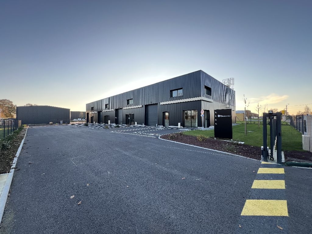 Location Locaux d'activités CHATEAUBOURG Surface 376 m² Entrepôts Rennes Est