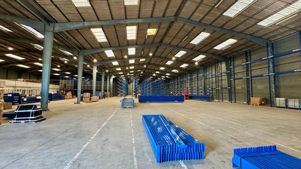 Entrepôts à louer sur NOYAL SUR VILAINE