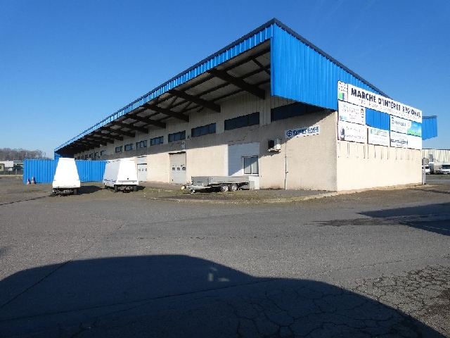 Location Locaux d'activités RENNES Surface 135 m² Entrepôts Rennes ZI route de Lorient