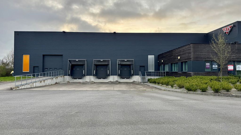 Entrepôts à louer sur ST JACQUES DE LA LANDE