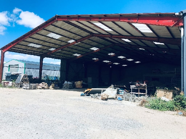 Activité à louer sur ST JACQUES DE LA LANDE