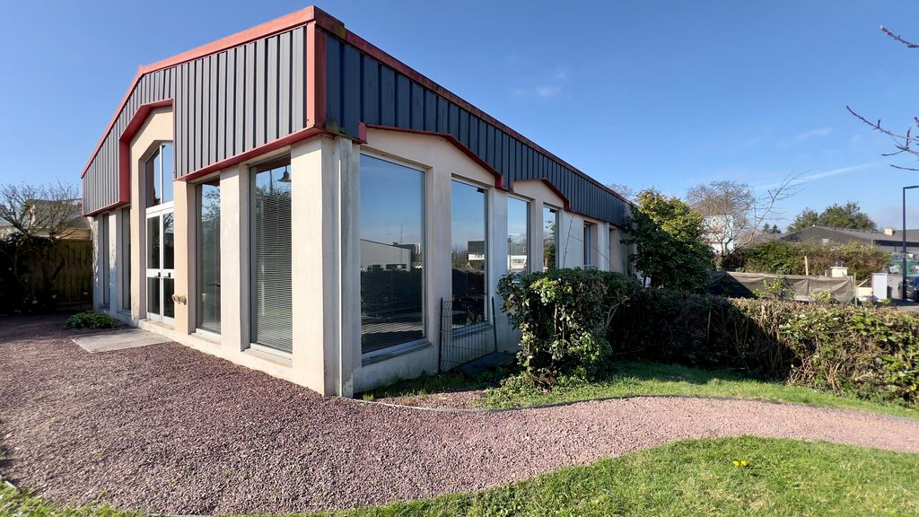 Locaux professionnels à vendre sur PACE