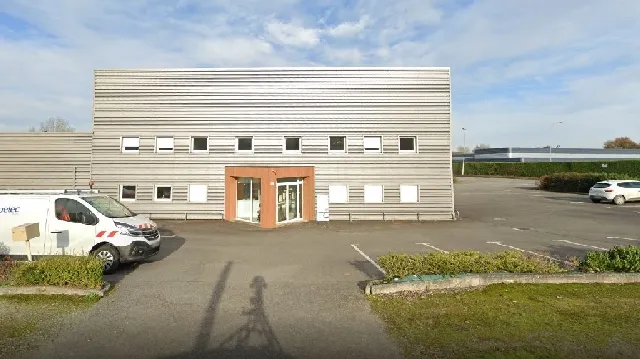 Activité à louer sur VERN-SUR-SEICHE