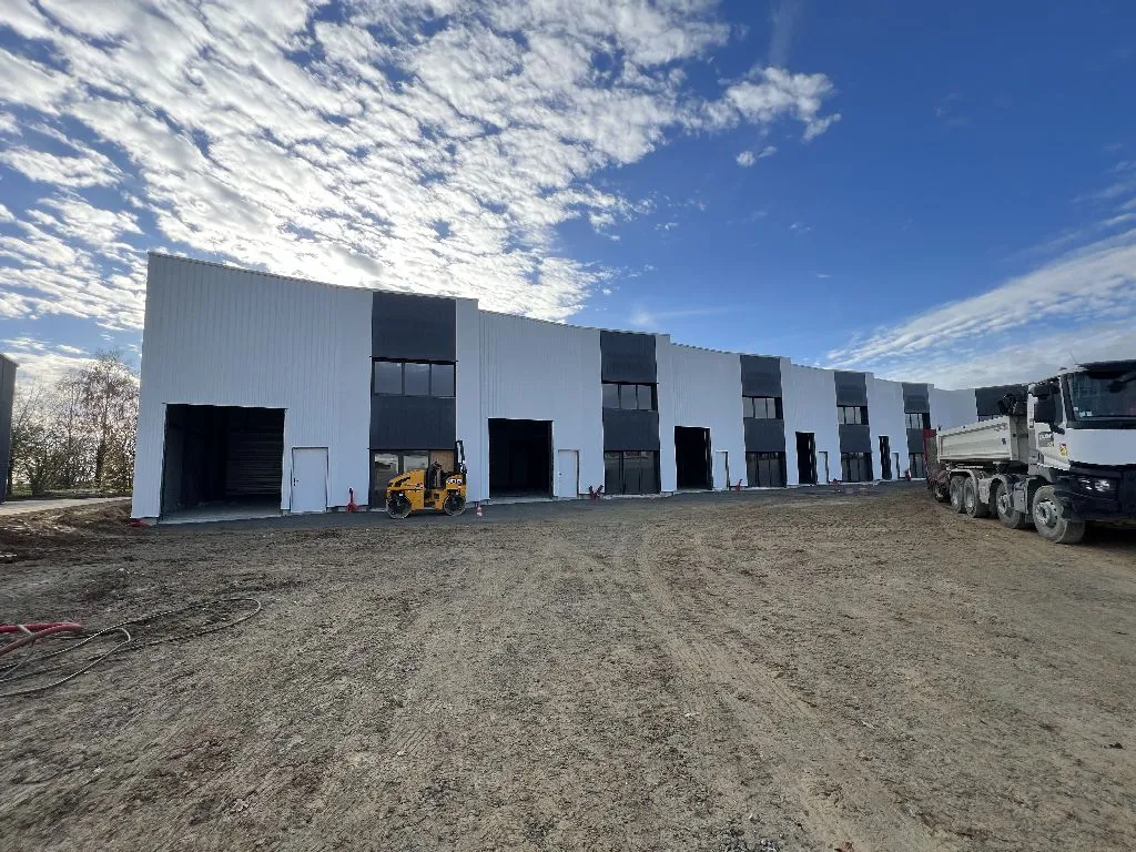 Entrepôts à louer sur PLEUMELEUC
