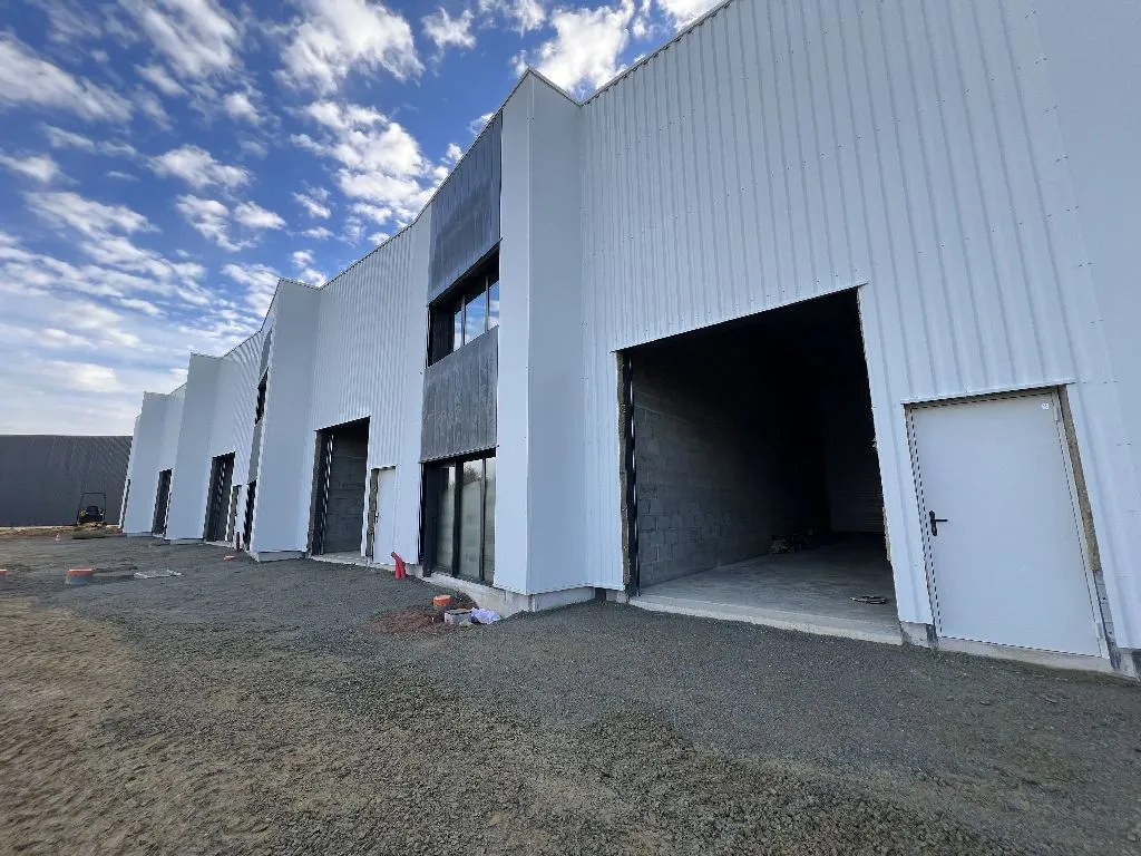 Entrepôts à vendre / à louer sur PLEUMELEUC