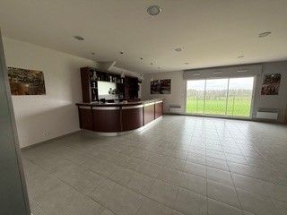 Vente Location Locaux d'activités BEDEE Surface 2400 m² Entrepôts Rennes Ouest