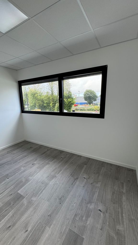 Mixte à vendre / à louer sur LA MEZIERE