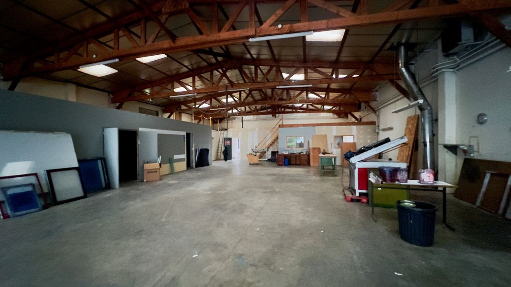 Entrepôts à vendre sur PACE
