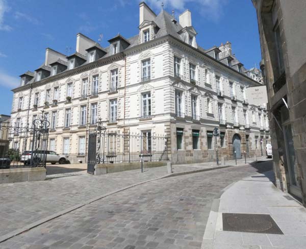 Vente, achat et location de bureaux et d'immobilier d'entreprise sur Rennes et sur le département d'Ille et Vilaine